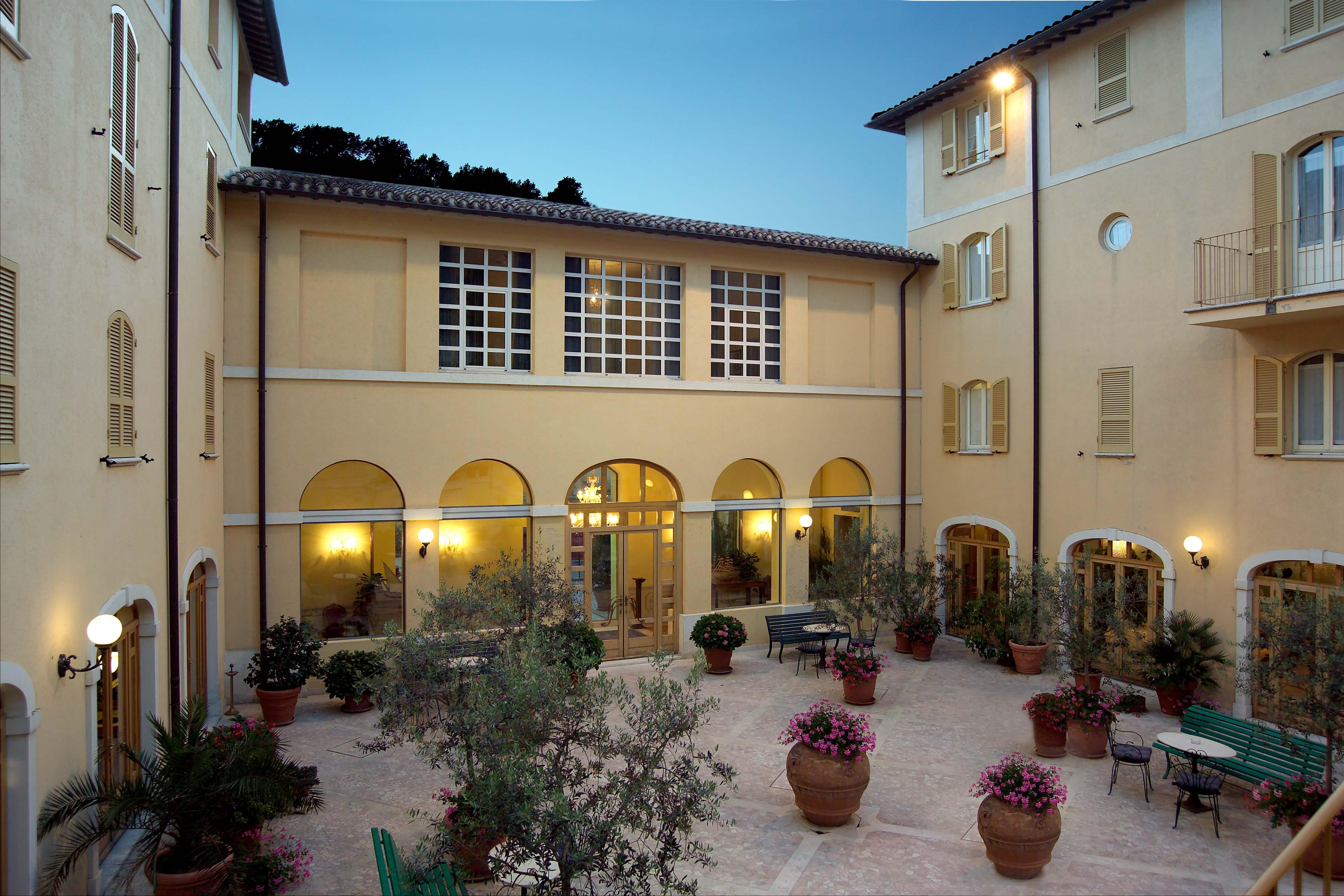 Hotel San Luca Spolète Extérieur photo