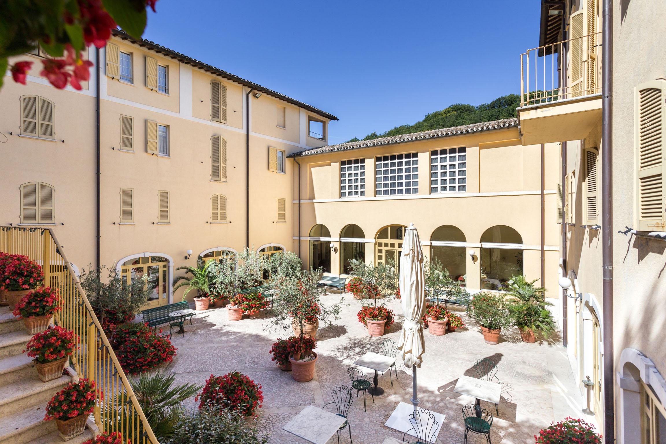 Hotel San Luca Spolète Extérieur photo