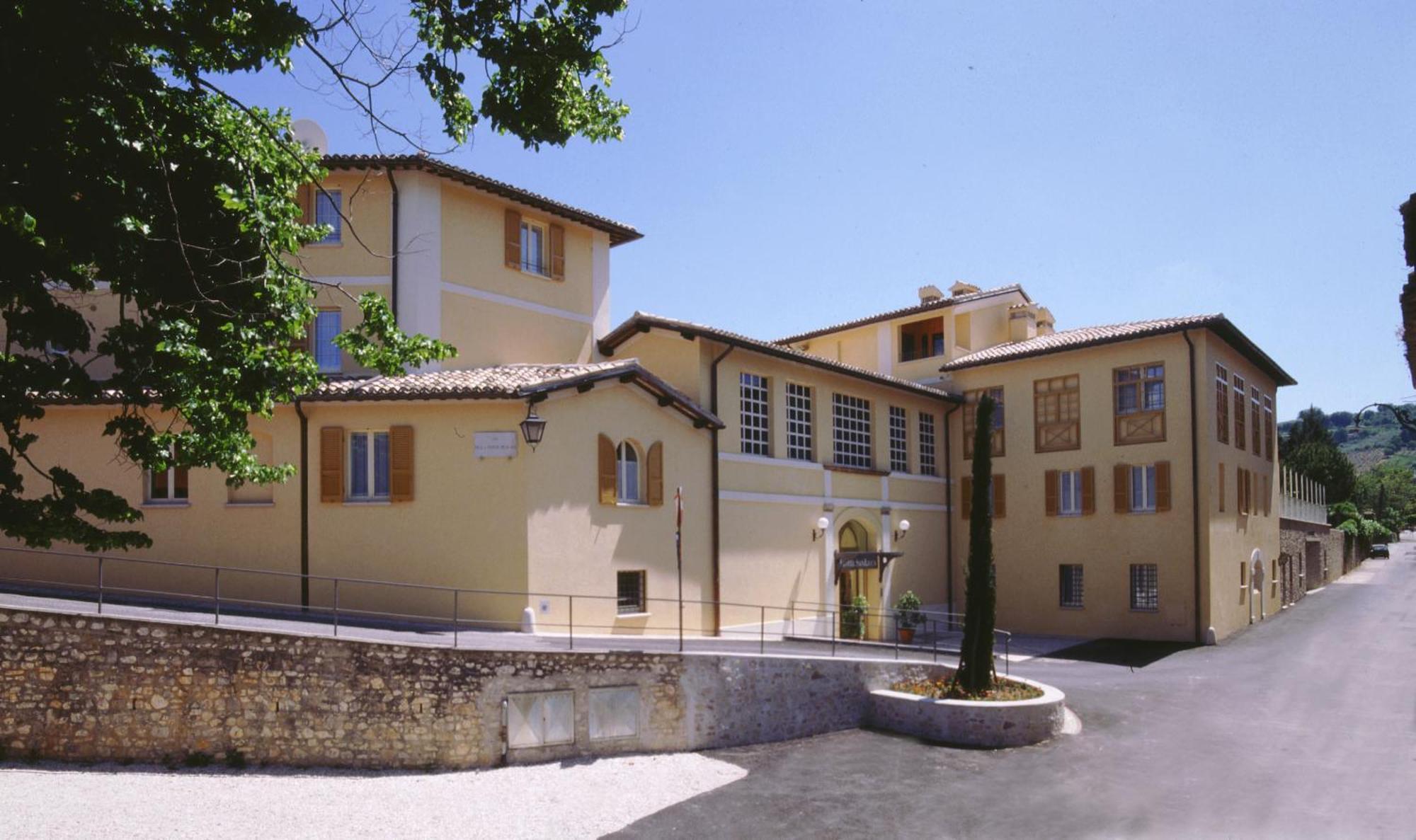 Hotel San Luca Spolète Extérieur photo