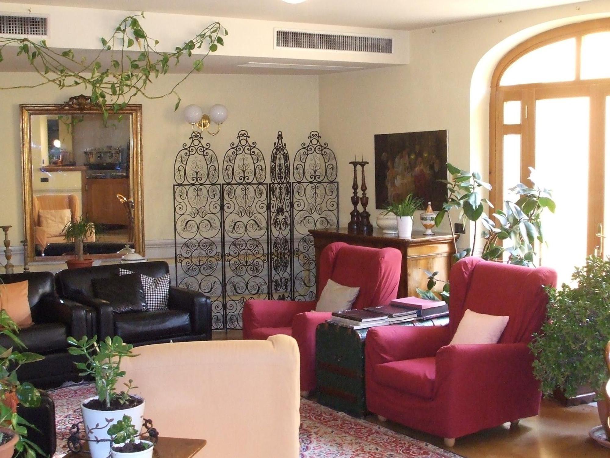Hotel San Luca Spolète Extérieur photo